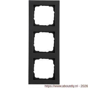 Gira E2 afdekraam inbouw 3-voudig verticaal-horizontaal zwart - A50402178 - afbeelding 3