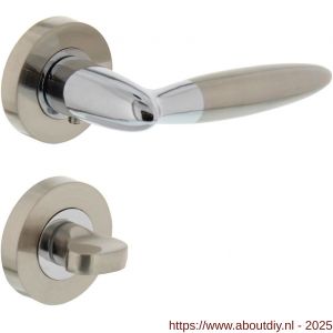 Intersteel 1682 deurkruk Elen op rozet verdekt diameter 52x10 mm met nokken en WC-sluiting met stift 8x8 mm chroom-nikkel mat - A26004833 - afbeelding 1