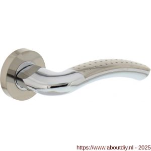 Intersteel Living 1688 deurkruk Sharon op rozet verdekt diameter 52x10 mm met nokken chroom-nikkel mat - A26000403 - afbeelding 1