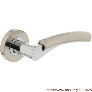 Intersteel Living 1700 deurkruk Bryan op rozet verdekt diameter 52x10 mm met nokken chroom-nikkel mat - A26005137 - afbeelding 1