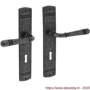 Intersteel 1705 deurkruk Helena op schild afgerond 235x45 mm sleutelgat 72 mm oud grijs - A26008138 - afbeelding 1