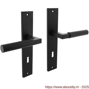 Intersteel 1742 deurkruk Baustil op schild rechthoekig 245x45 mm sleutelgat 78 mm zwart - A26010278 - afbeelding 1