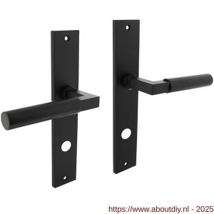Intersteel 1742 deurkruk Baustil op schild rechthoekig 245x45 mm rondcilindergat 78 mm zwart - A26010282 - afbeelding 1