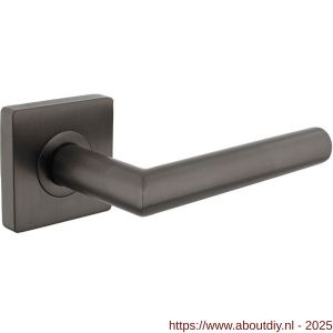 Intersteel Living 1747 deurkruk Bastian op rozet verdekt 55x55x10 mm met nokken antraciet grijs - A26011023 - afbeelding 1