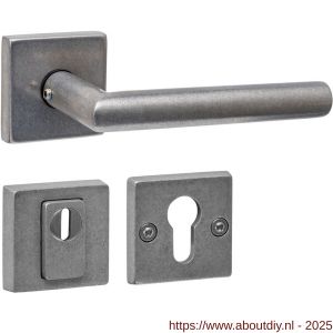 Intersteel 4057 set achterdeurbeslag vierkant deurkruk Jura met massieve rozetten en SKG3 veiligheidsrozetten RVS getrommeld - A26010827 - afbeelding 1