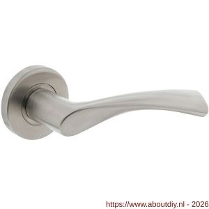 Intersteel 1279 deurkruk gatdeel rechts Vlinder op rozet verdekt diameter 53x8 mm met nokken EN 1906/4 RVS - A26001616 - afbeelding 1