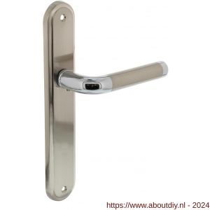 Intersteel Living 1683 deurkruk Agatha op langschild blind chroom-nikkel mat - A26004849 - afbeelding 1
