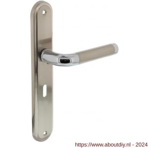 Intersteel Living 1683 deurkruk Agatha op langschild sleutelgat 56 mm chroom-nikkel mat - A26004854 - afbeelding 1