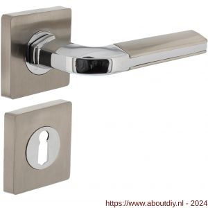 Intersteel Living 1718 deurkruk Amber op vierkante rozet 7 mm nokken met sleutelgat plaatje chroom-nikkel mat - A26004994 - afbeelding 1