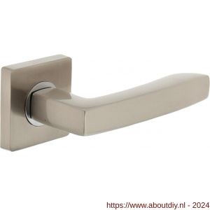 Intersteel Living 1714 deurkruk 1714 Dean op vierkant rozet 7 mm nokken chroom-nikkel mat - A26005156 - afbeelding 1