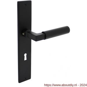 Intersteel Living 0378 deurkruk Bau-stil met schild 236x44x6 mm sleutelgat 72 mm mat zwart - A26008194 - afbeelding 1