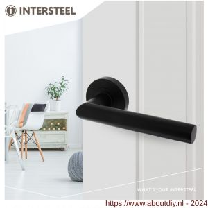 Intersteel Living 1693 deurkruk Bastian op ronde rozet 52x10 mm met nokken mat zwart - A26008233 - afbeelding 3
