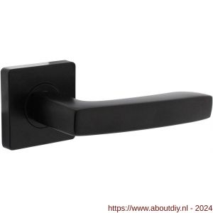 Intersteel Living 1712 deurkruk Minos op vierkant rozet 7 mm nokken mat zwart - A26008252 - afbeelding 1