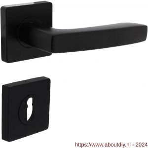 Intersteel Living 1712 deurkruk Minos op vierkant rozet met nokken met sleutelplaatje mat zwart - A26008253 - afbeelding 1