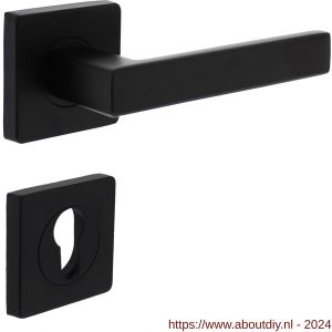 Intersteel Living 1713 deurkruk Hera op vierkant rozet 7 mm nokken met profielcilinderplaatje mat zwart - A26008258 - afbeelding 1