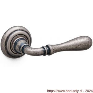 Mandelli1953 1421 Gou deurkruk op rozet 51x12 mm antiek chroom - A21014424 - afbeelding 1