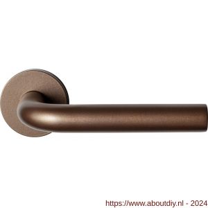 GPF Bouwbeslag Anastasius 1000.A2-00 Aka L-model 19 mm deurkruk op ronde rozet 50x8 mm Bronze blend - A21010588 - afbeelding 1