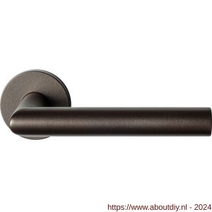 GPF Bouwbeslag Anastasius 1015.A1-00 Toi L-haaks model 19 mm deurkruk op ronde rozet 50x8 mm Dark blend - A21010594 - afbeelding 1