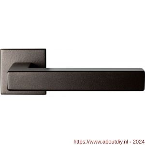 GPF Bouwbeslag Anastasius 1302.A1-02 Zaki+ deurkruk op vierkante rozet 50x50x8 mm Dark blend - A21010602 - afbeelding 1