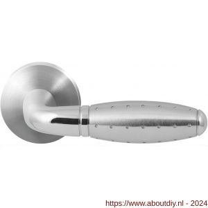 GPF Bouwbeslag RVS 3000.09/49-00 Knipo deurkruk op ronde rozet 50x8 mm RVS mat geborsteld-RVS gepolijst - A21013862 - afbeelding 1