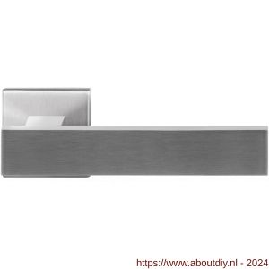 GPF Bouwbeslag RVS 3115.09-02R Hinu deurkruk gatdeel op vierkante rozet 50x50x8 mm rechtswijzend RVS mat geborsteld - A21010170 - afbeelding 1
