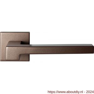 GPF Bouwbeslag Anastasius 3160.A2-02 Raa deurkruk op vierkante rozet 50x50x8 mm Bronze blend - A21010676 - afbeelding 1