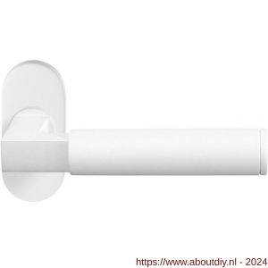 GPF Bouwbeslag ZwartWit 8214.62-04 Kuri deurkruk op ovale rozet 70x32x10 mm wit - A21013950 - afbeelding 1
