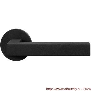 GPF Bouwbeslag ZwartWit 8216.61-00 Zaki+ deurkruk op ronde rozet 50x8 mm zwart - A21009330 - afbeelding 1