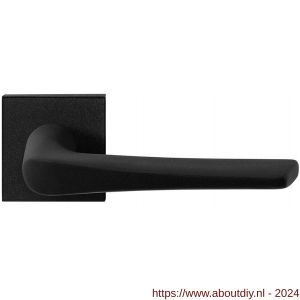 GPF Bouwbeslag ZwartWit 8230.61-02 Tiki deurkruk op vierkante rozet 50x50x8 mm zwart - A21009345 - afbeelding 1