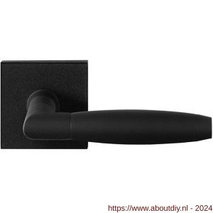 GPF Bouwbeslag ZwartWit 8265.61-02 Ika deurkruk op vierkante rozet 50x50x8 mm zwart - A21009388 - afbeelding 1