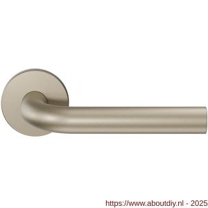 GPF Bouwbeslag Anastasius 1000.A4-00 Aka L-model 19 mm deurkruk op rond rozet Champagne blend - A21010592 - afbeelding 1