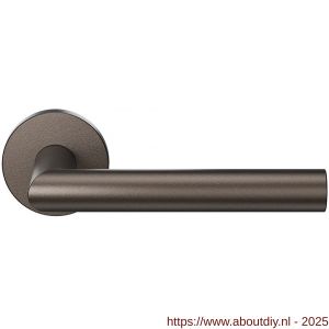 GPF Bouwbeslag Anastasius 1015.A1-00 Toi L-haaks model 19 mm deurkruk op rond rozet Dark blend - A21010594 - afbeelding 1