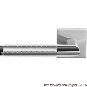 GPF Bouwbeslag RVS 1055.09/49-02L/R GPF1055.02L/R Haka Duo deurkruk gatdeel op rond rozet 50x50x8 mm links-rechtswijzend RVS geborsteld-RVS gepolijst - A21013820 - afbeelding 1