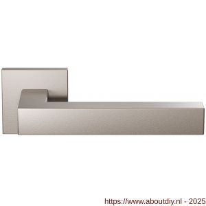 GPF Bouwbeslag Anastasius 1302.A3-02 Zaki+ deurkruk met vierkante rozet Mocca blend - A21010606 - afbeelding 1