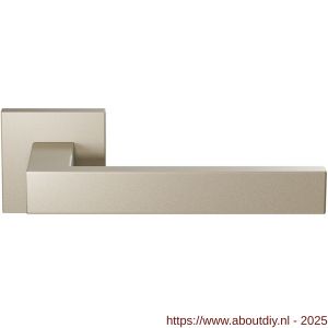 GPF Bouwbeslag Anastasius 1308.A4-02R Zika deurkruk rechtswijzend op vierkant rozet 50x50x8 mm Champagne blend - A21016583 - afbeelding 1