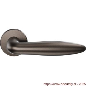 GPF Bouwbeslag Anastasius 1315.A1-00 Pepe deurkruk op rond rozet Dark blend - A21010610 - afbeelding 1