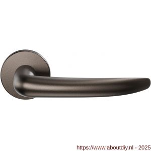 GPF Bouwbeslag Anastasius 3085.A1-00 Tino deurkruk op rond rozet Dark blend - A21010666 - afbeelding 1