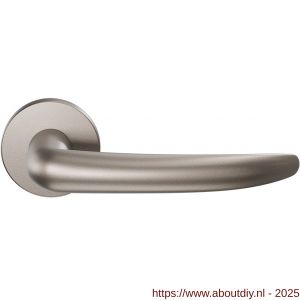 GPF Bouwbeslag Anastasius 3085.A3-00 Tino deurkruk op rond rozet Mocca blend - A21010670 - afbeelding 1