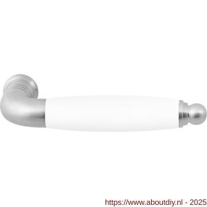 GPF Bouwbeslag RVS 4355 Ika deurkruk gebogen met ronde eindknop RVS geborsteld-wit - A21008255 - afbeelding 1