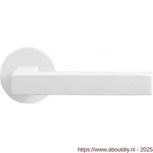GPF Bouwbeslag ZwartWit 8218.62-00 Zaki+ deurkruk op rond rozet 50x8 mm wit - A21013958 - afbeelding 1