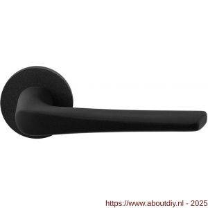 GPF Bouwbeslag ZwartWit 8230.61-00 Tiki deurkruk op rond rozet 50x8 mm zwart - A21009344 - afbeelding 1