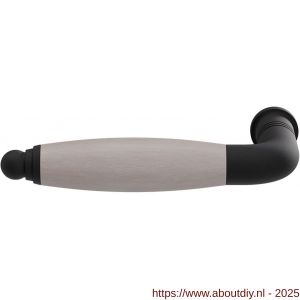 GPF Bouwbeslag ZwartWit 8260L/R Ika deurkruk gatdeel links-rechtswijzend gebogen met ronde eindknop zwart-eiken whitewash - A21002765 - afbeelding 1
