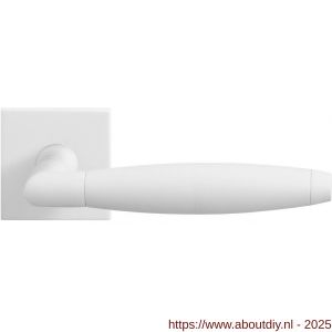GPF Bouwbeslag ZwartWit 8268.62-02 Ika XL deurkruk op vierkant rozet 50x50x8 mm wit - A21014041 - afbeelding 1