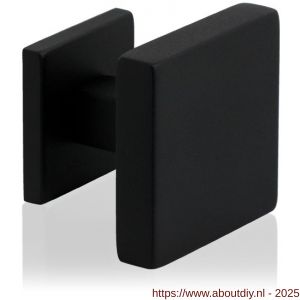 GPF Bouwbeslag ZwartWit 8825.61 vierkante voordeurknop 70x70 mm op rozet 53x53x8 mm zwart - A21000313 - afbeelding 1
